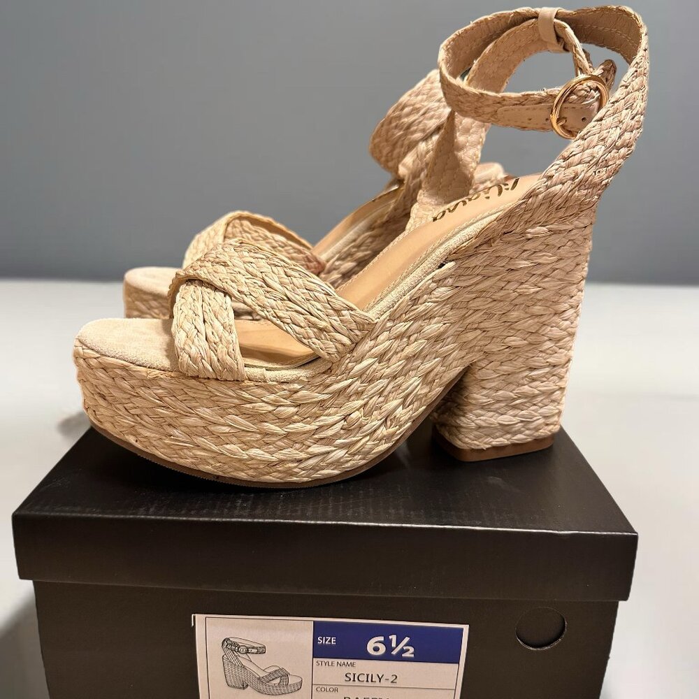 Liliana Sicily-2 Basket Weave Platform Wedges • Boho Chic Sandals •Size 6.5• NWB